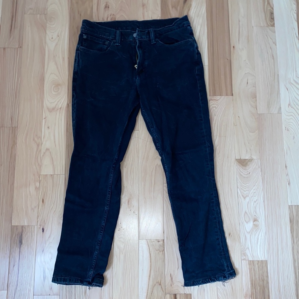 Levi Strauss & Co Mens 511 dark blue jeans 32 W x 30 L